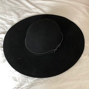 Black fashion hat